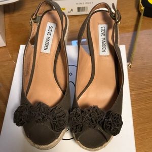 Steven Madden P-Feel Wedges